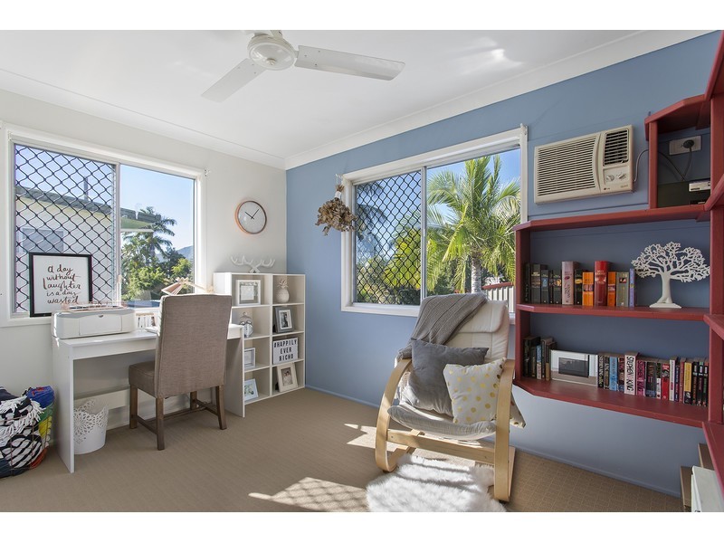 19 Westmoreland Street, Kawana QLD 4701