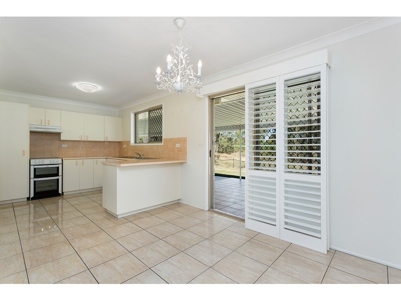 77 Nerimbera School Road, Nerimbera QLD 4701