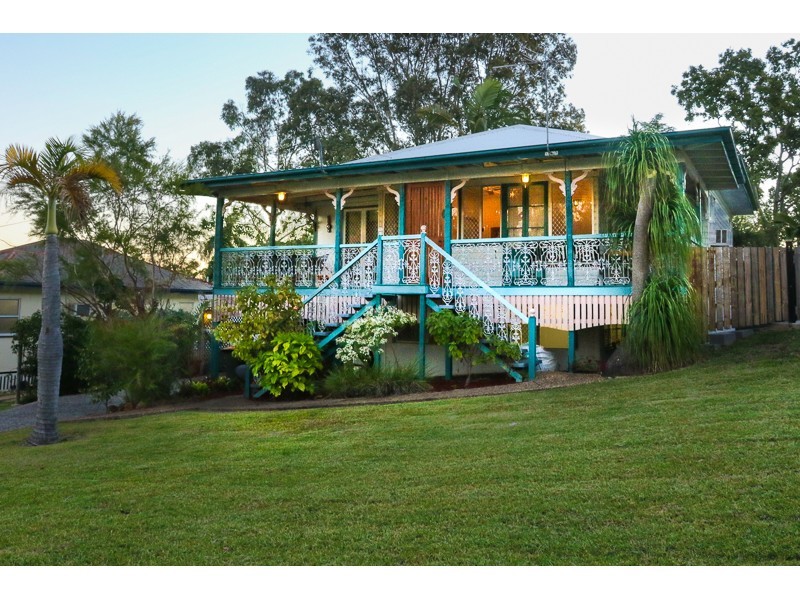 16 Bowen Street, The Range QLD 4700