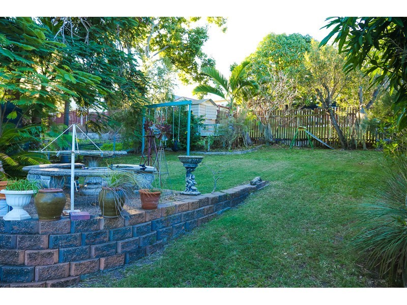 16 Bowen Street, The Range QLD 4700