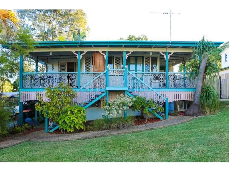 16 Bowen Street, The Range QLD 4700