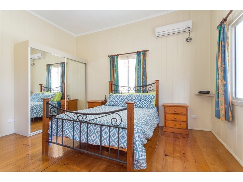 250 Hutton Street, Berserker QLD 4701