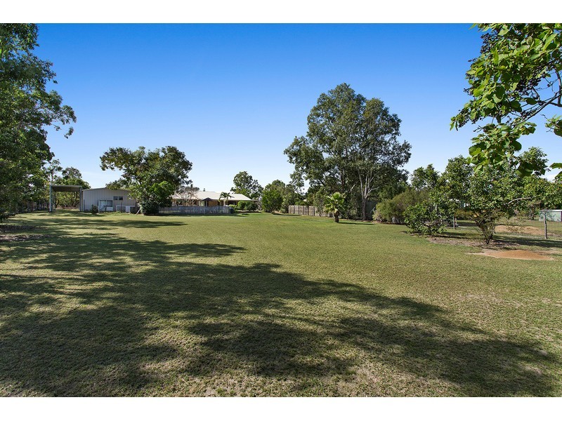 27 Schlencker Drive, Glenlee QLD 4711
