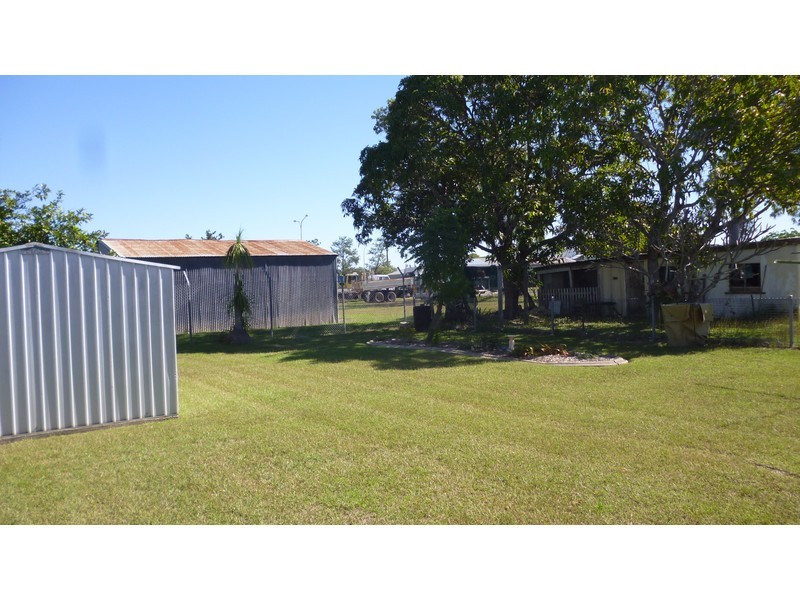 83 Alexandra Street, Park Avenue QLD 4701