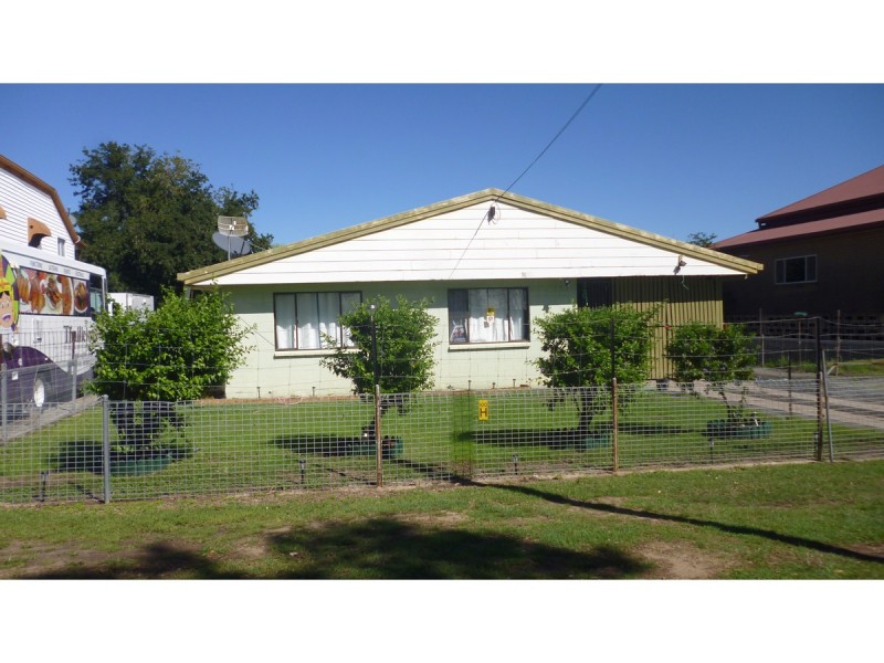296 Kent Street, Depot Hill QLD 4700