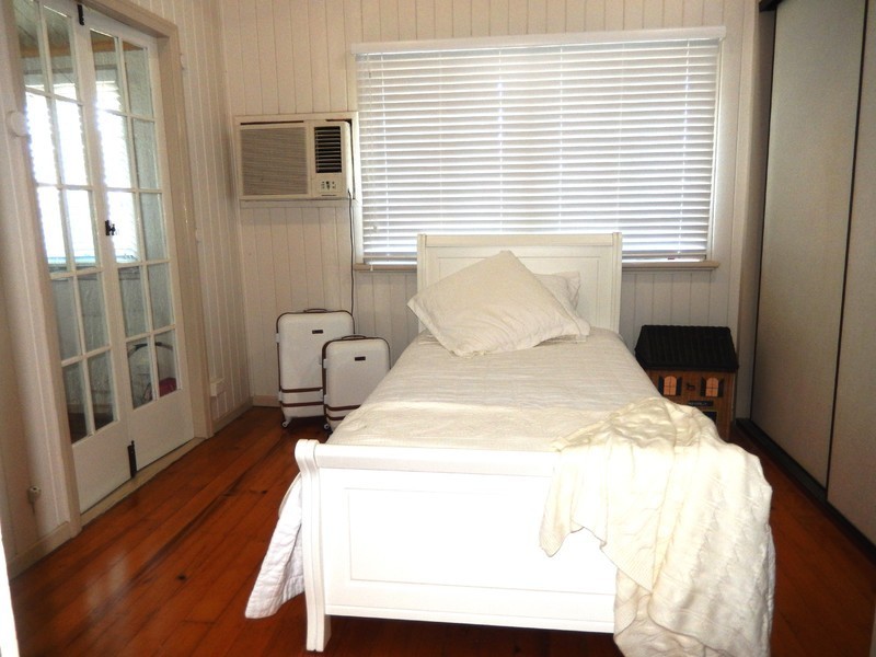 65 Glencoe Street, The Range QLD 4700