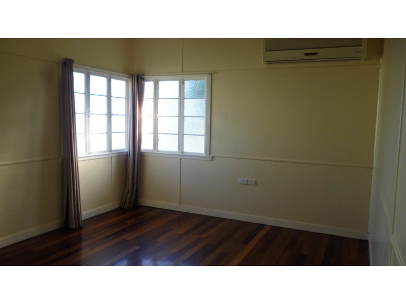 8 Hollingsworth Street, Kawana QLD 4701