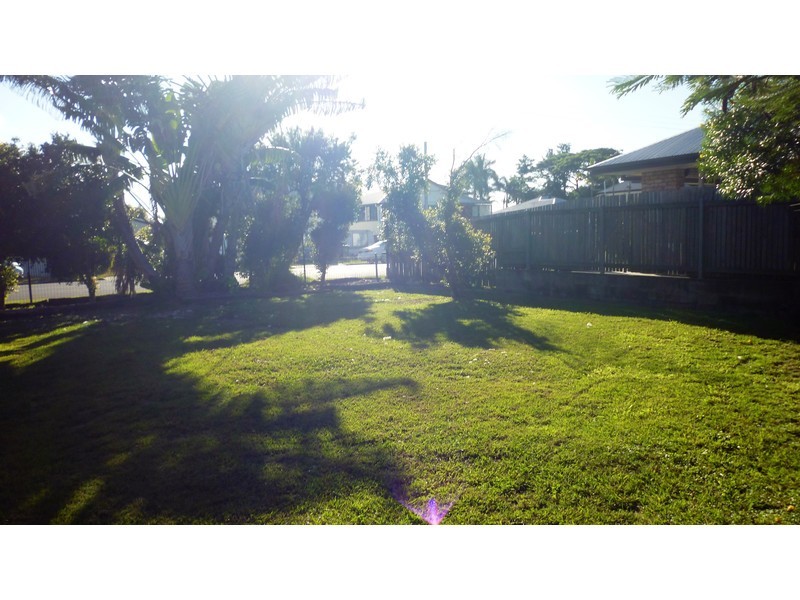 8 Hollingsworth Street, Kawana QLD 4701