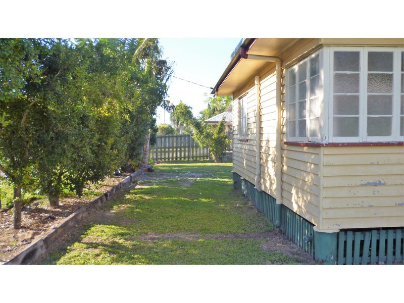 8 Hollingsworth Street, Kawana QLD 4701