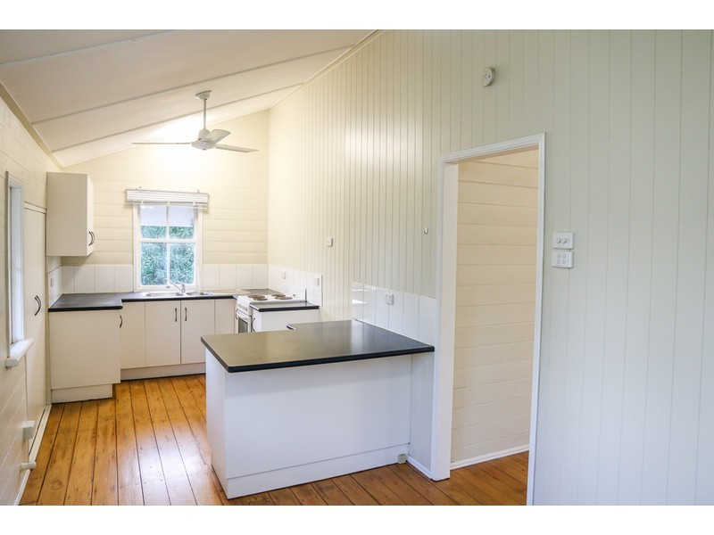 28 Macaree Street, Berserker QLD 4701