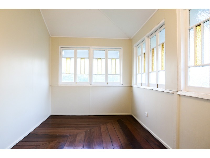 28 Macaree Street, Berserker QLD 4701