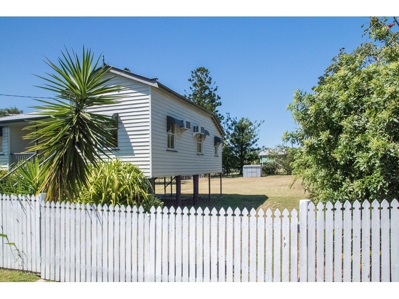 28 Macaree Street, Berserker QLD 4701