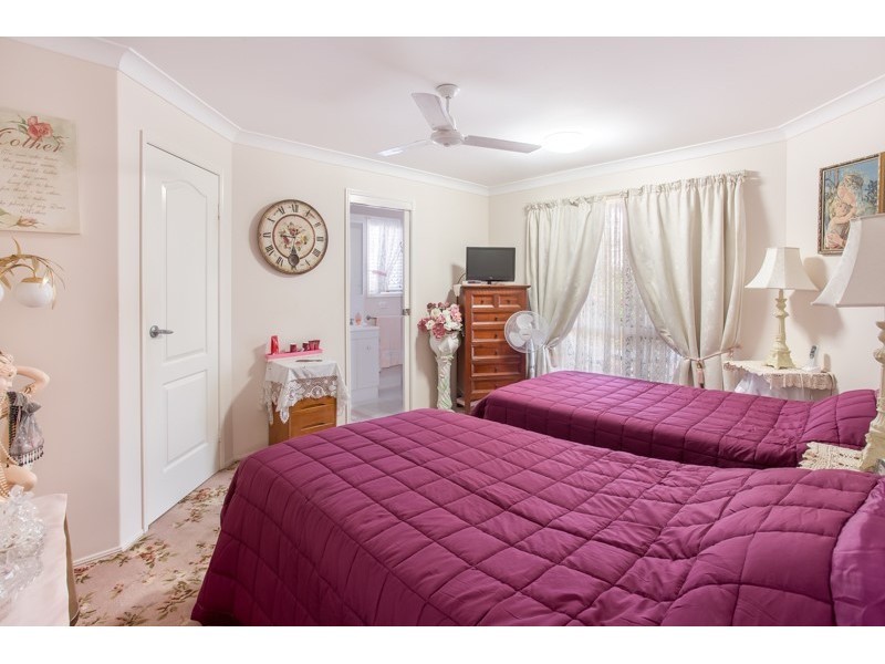 44 Card Street, Berserker QLD 4701