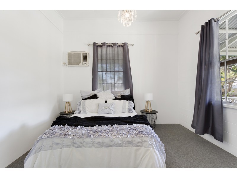 448 Lakes Creek Road, Lakes Creek QLD 4701
