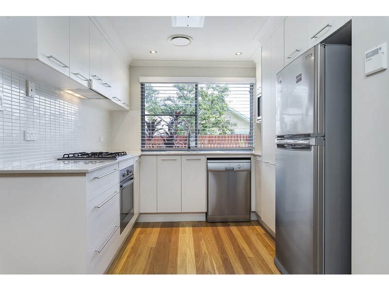2/59 Edward Street, Berserker QLD 4701