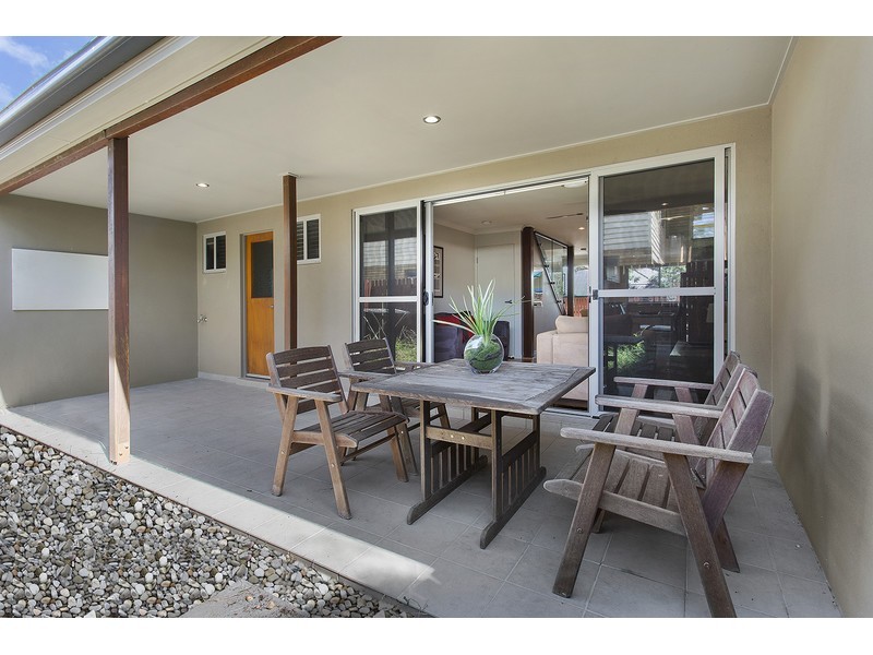 2/59 Edward Street, Berserker QLD 4701