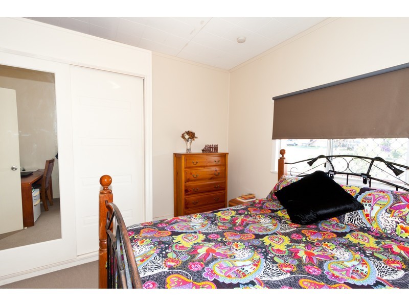 166 Elphinstone Street, Berserker QLD 4701