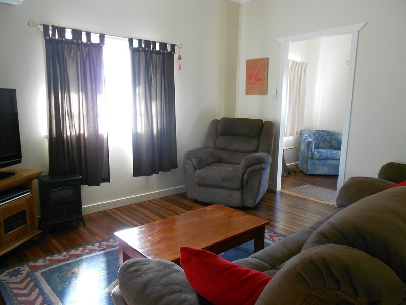 166 Elphinstone Street, Berserker QLD 4701