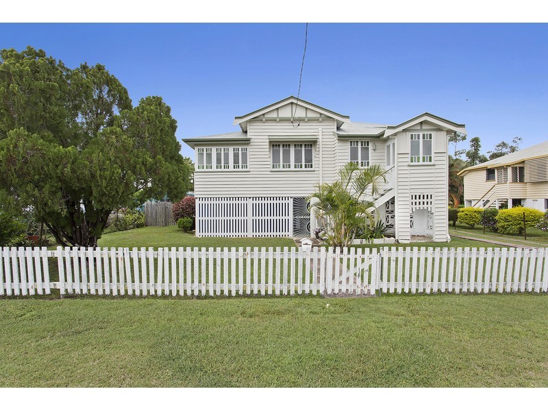19a Main Street, Park Avenue QLD 4701