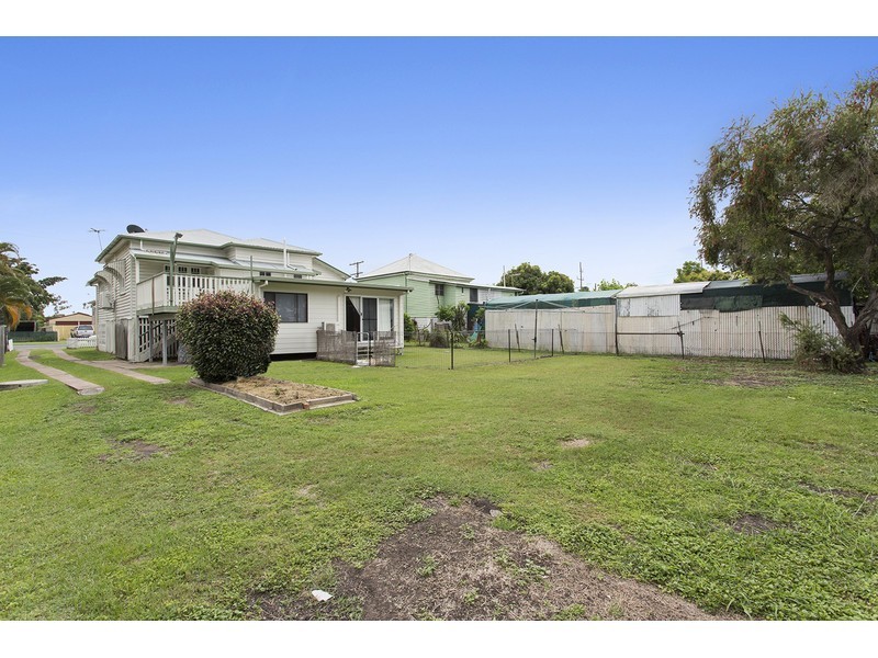 19a Main Street, Park Avenue QLD 4701