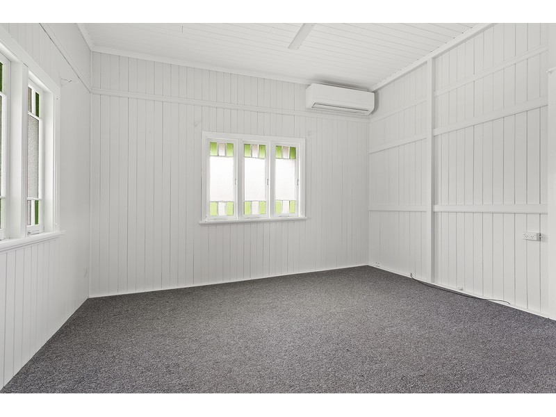 19a Main Street, Park Avenue QLD 4701