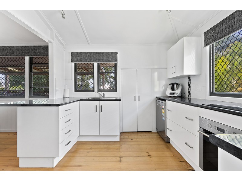 18 Gillespie Street, Wandal QLD 4700