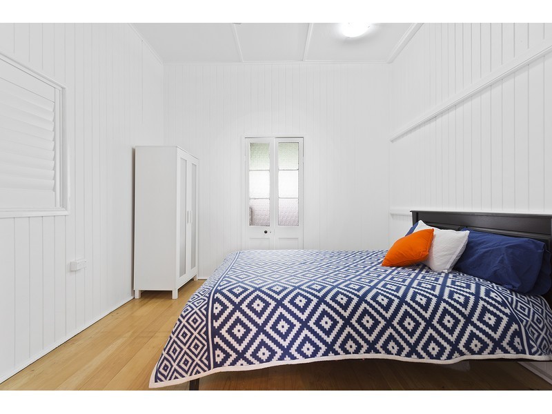 18 Gillespie Street, Wandal QLD 4700