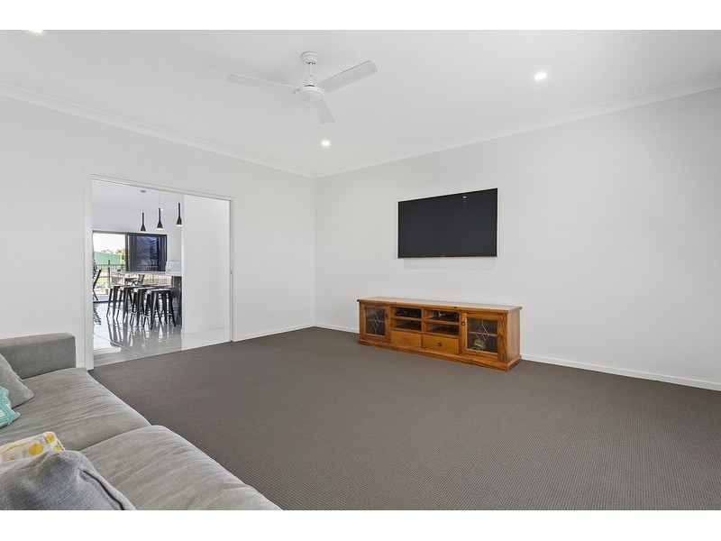 30 Riverside Drive, Parkhurst QLD 4702
