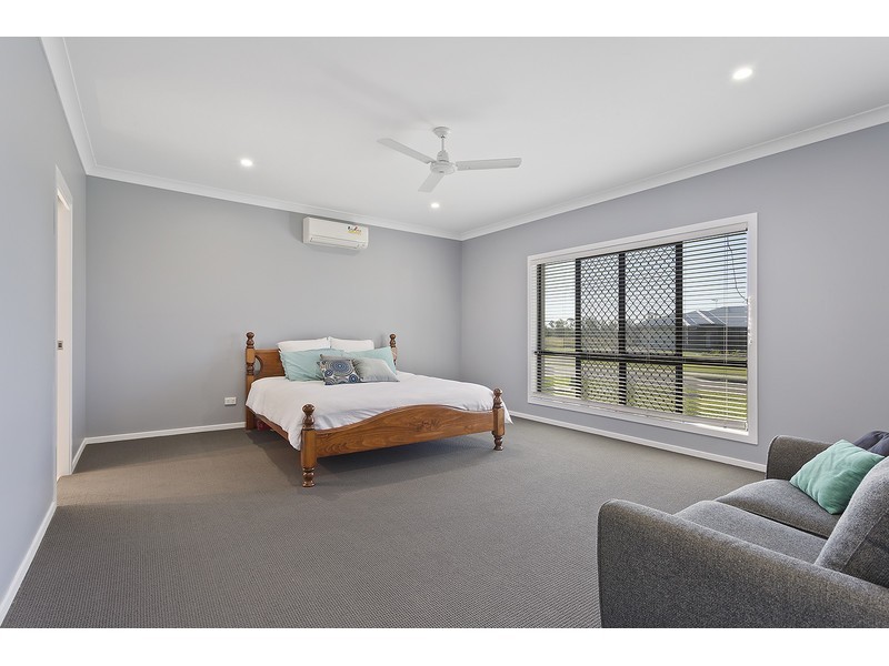 30 Riverside Drive, Parkhurst QLD 4702