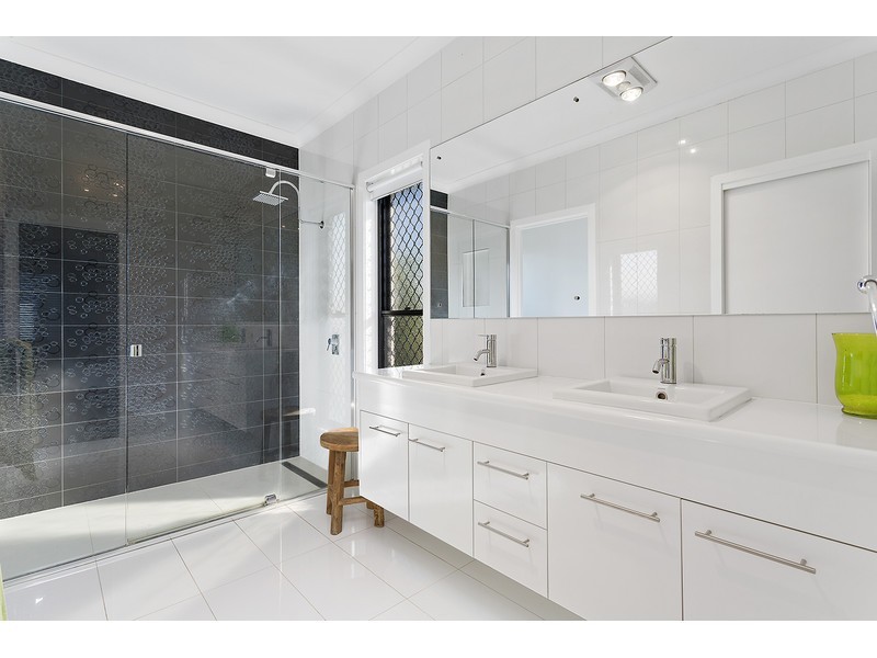 30 Riverside Drive, Parkhurst QLD 4702