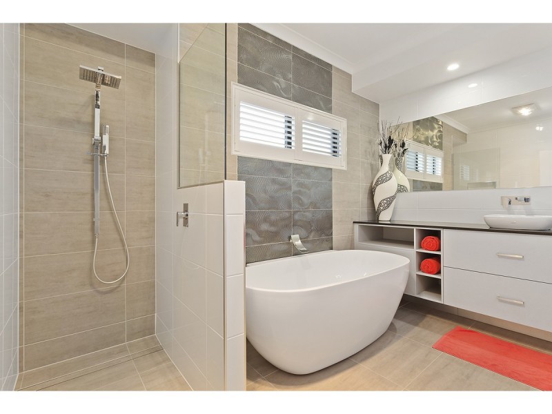 56 Stirling Drive, Rockyview QLD 4701