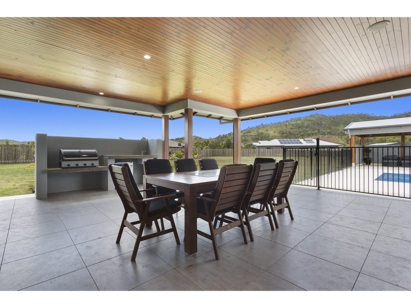 56 Stirling Drive, Rockyview QLD 4701