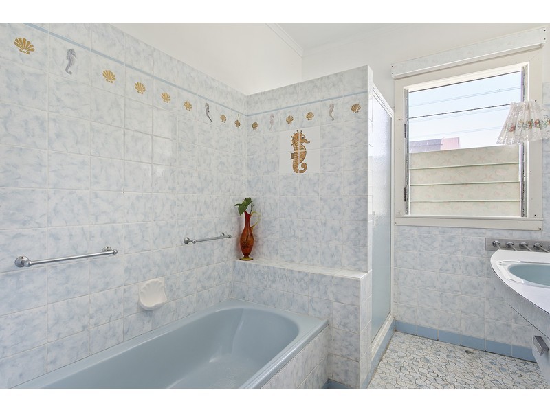 70 Wentworth Terrace, The Range QLD 4700