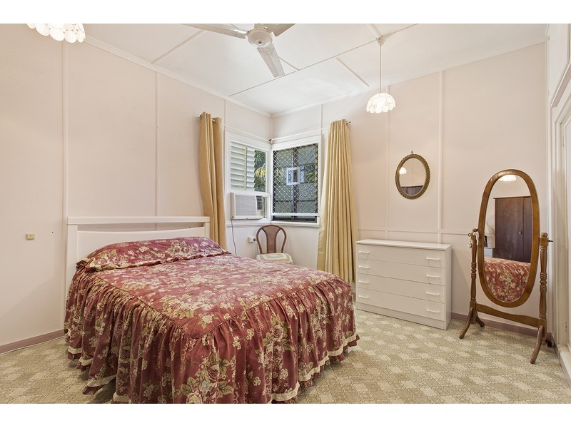 70 Wentworth Terrace, The Range QLD 4700