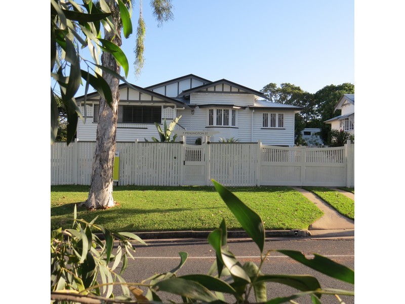 7 Penlington Street, The Range QLD 4700