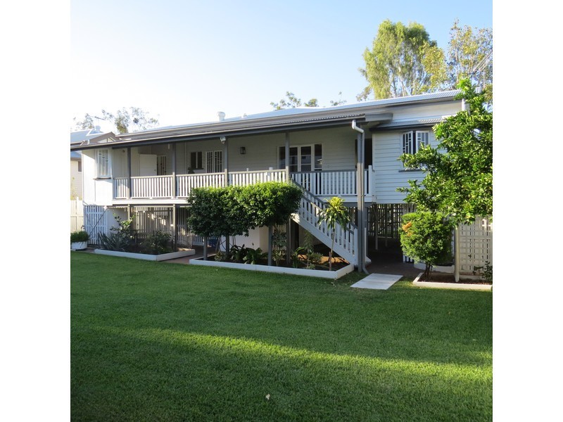 7 Penlington Street, The Range QLD 4700