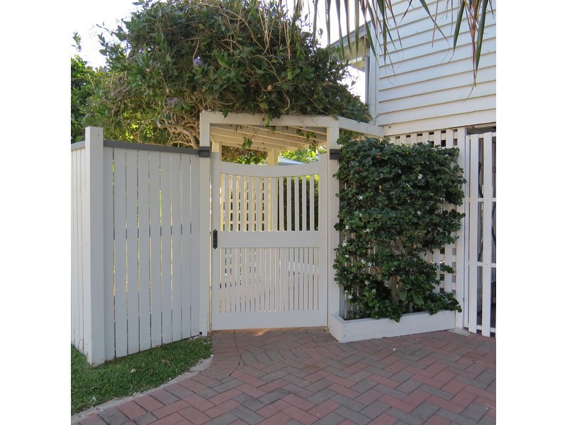 7 Penlington Street, The Range QLD 4700