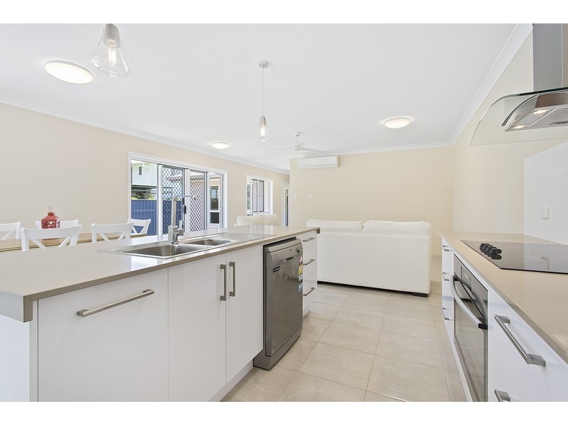 38 Luck Avenue, Wandal QLD 4700