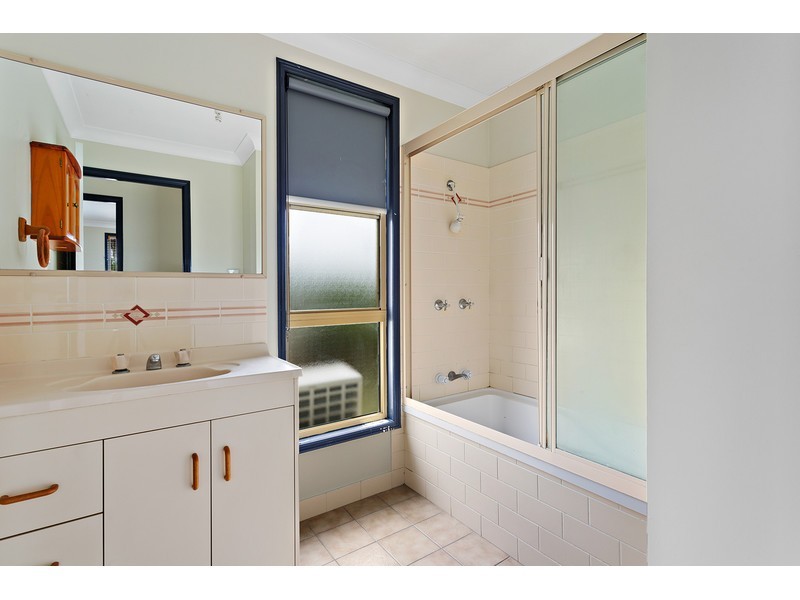 11 Col Cresent, Parkhurst QLD 4702