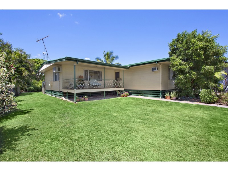 6 Ball Court, Park Avenue QLD 4701