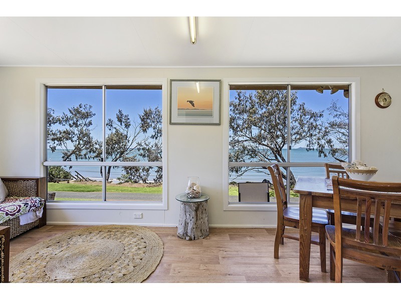 110 Schofield Parade, Keppel Sands QLD 4702