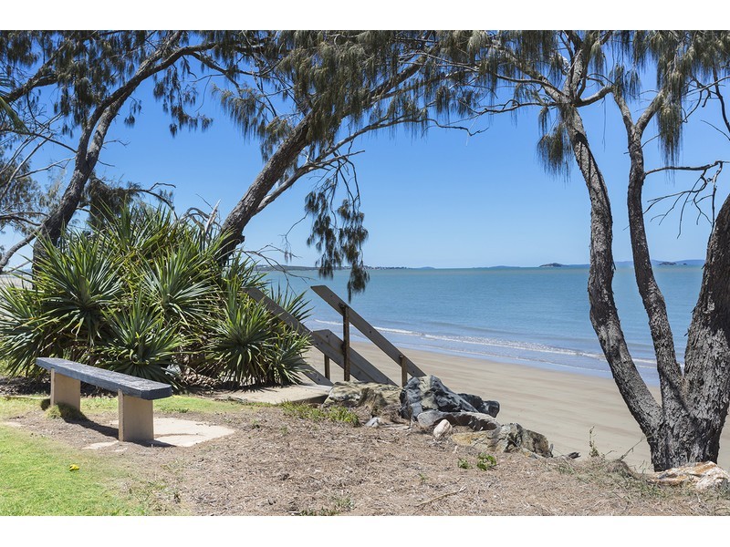 110 Schofield Parade, Keppel Sands QLD 4702