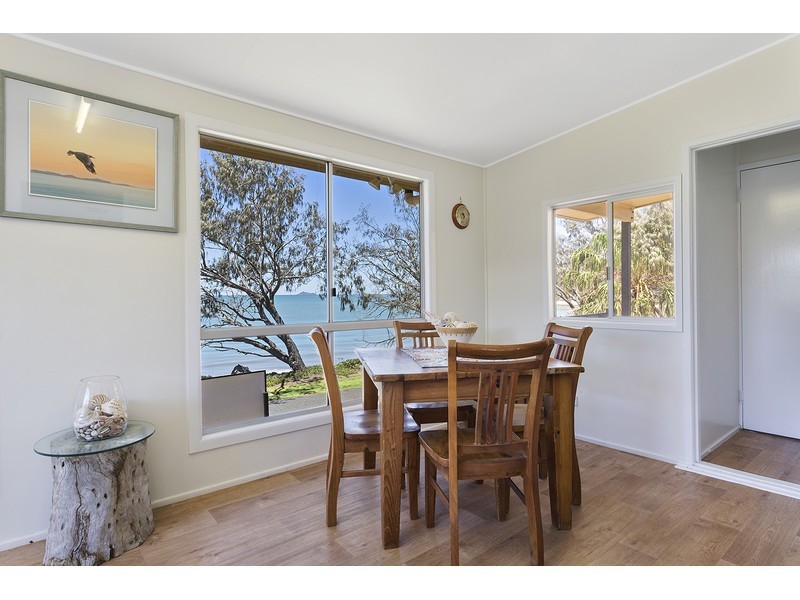 110 Schofield Parade, Keppel Sands QLD 4702