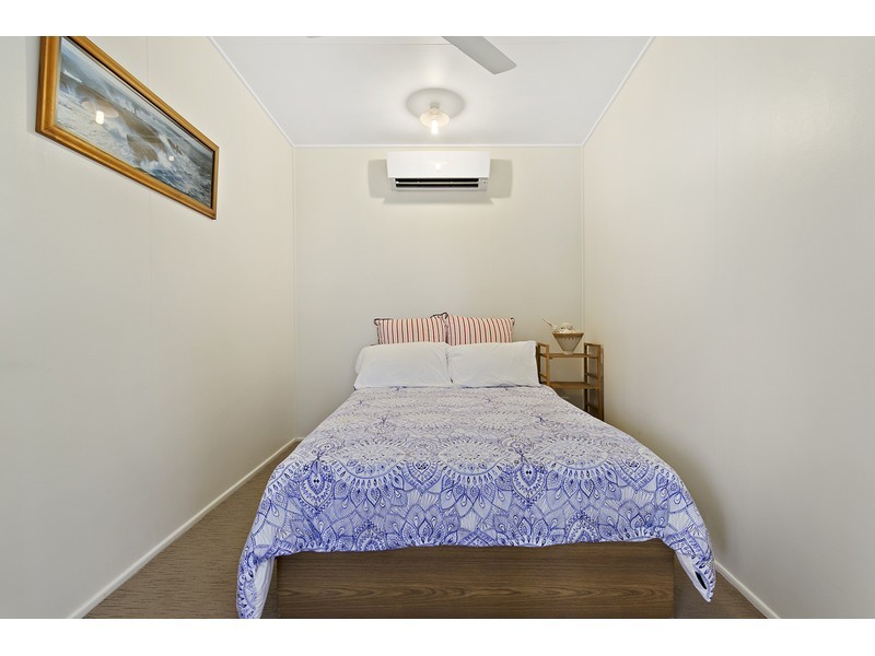 110 Schofield Parade, Keppel Sands QLD 4702