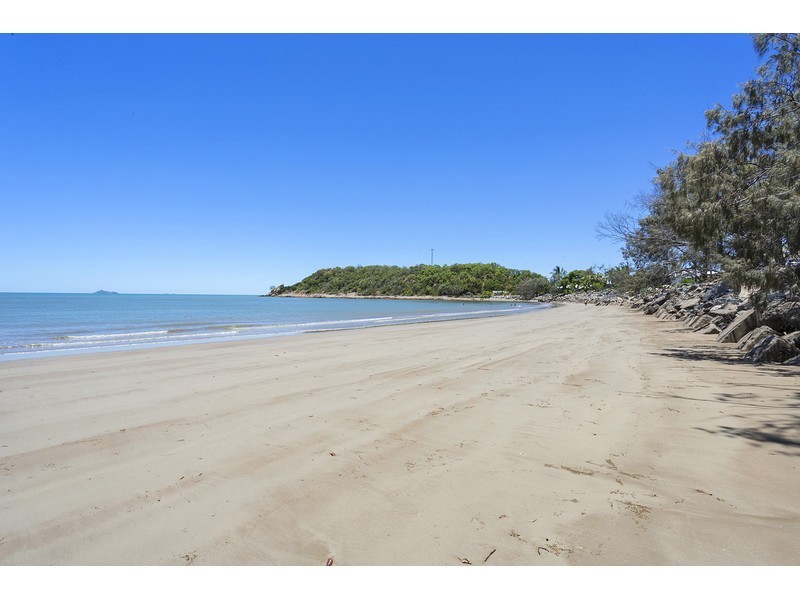 110 Schofield Parade, Keppel Sands QLD 4702