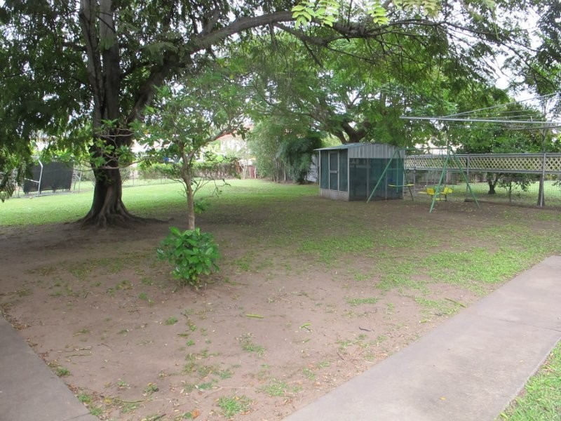 Wandal QLD 4700