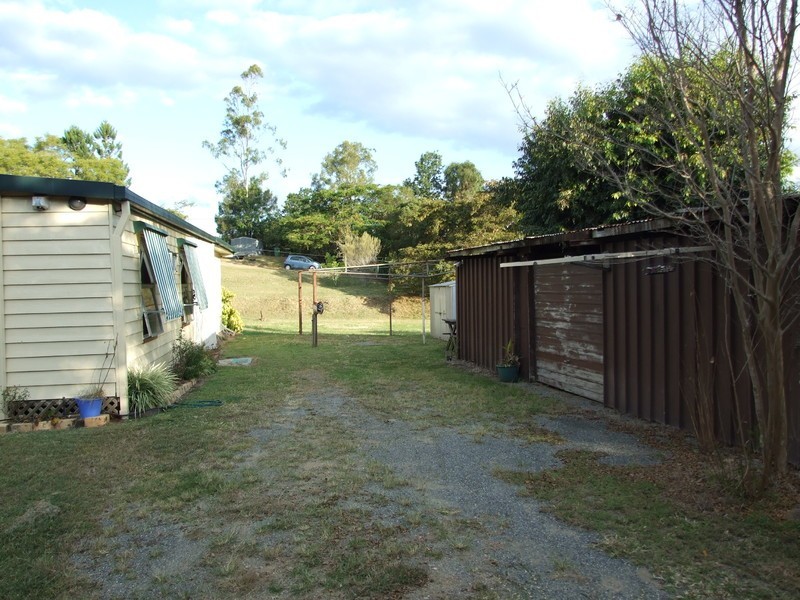 15 Coronation Drive, Mount Morgan QLD 4714