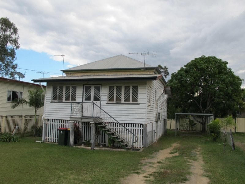 4 Naughton Street, Wandal QLD 4700