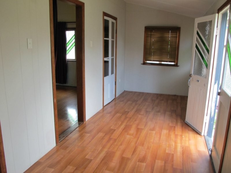 4 Naughton Street, Wandal QLD 4700