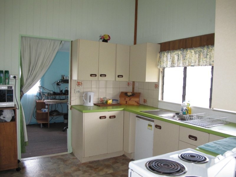 442 Campbell Street, Depot Hill QLD 4700